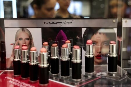 global cosmetics giants