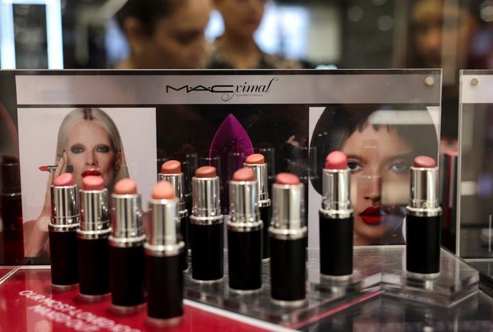 global cosmetics giants